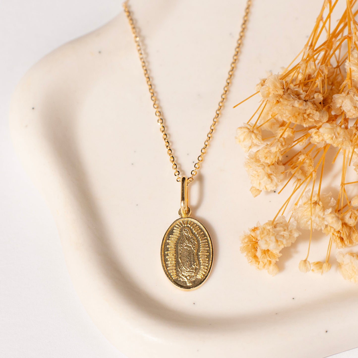 18kt Yellow Gold Choker Design Pedant Virgin of Guadalupe