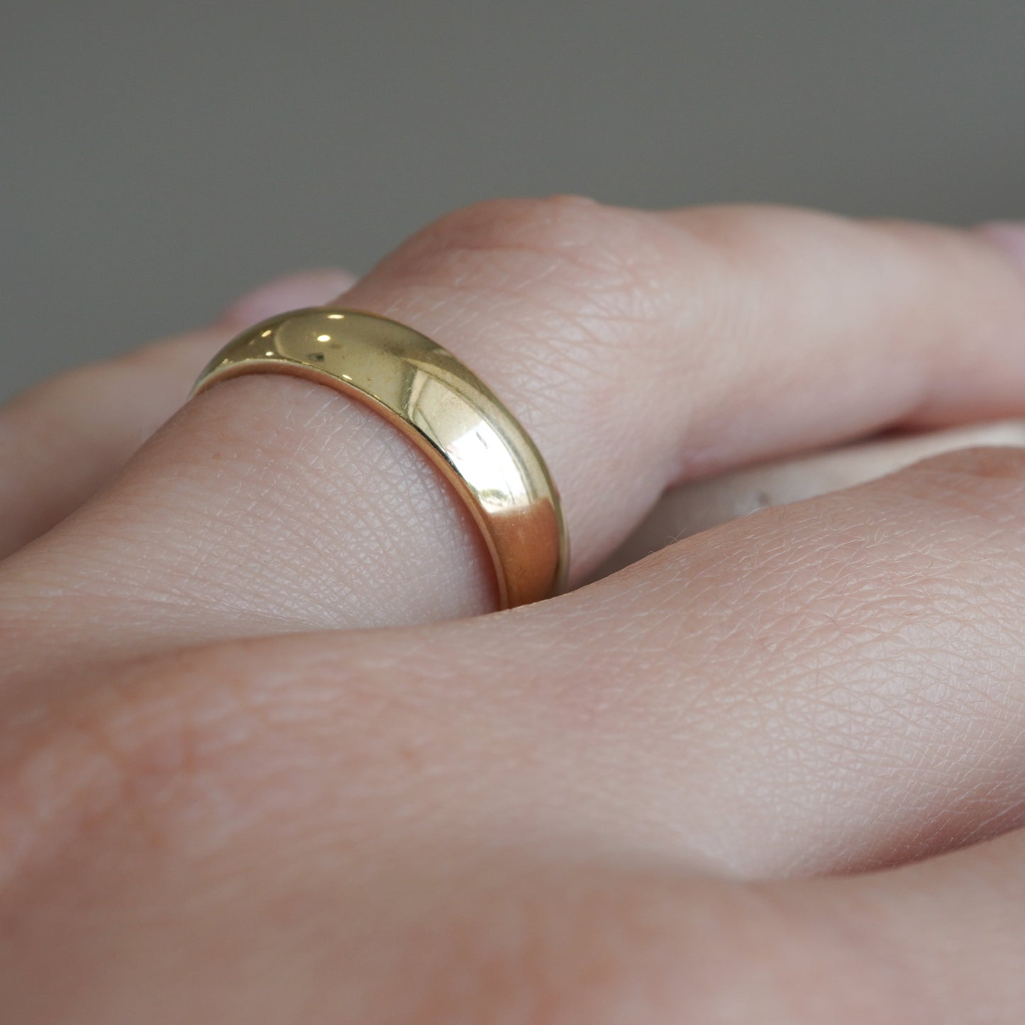 10k Yellow gold band plane ring-16296