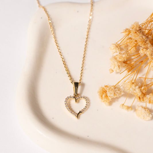 18kt Yelllow Gold Choker Desing- Heart Pedant