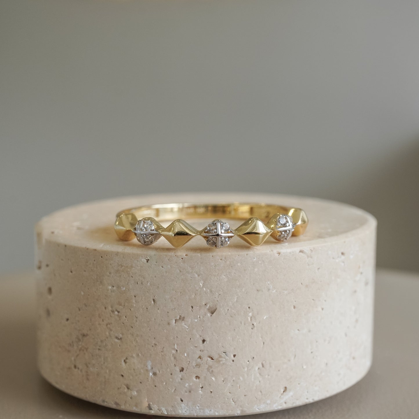 10k Yellow gold solitaire cubic zirconia ring-16131