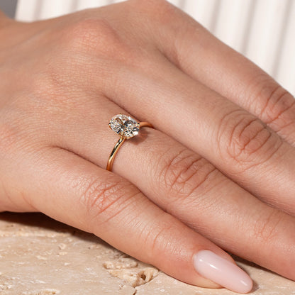 14KT Minimalist Ring with Diamond