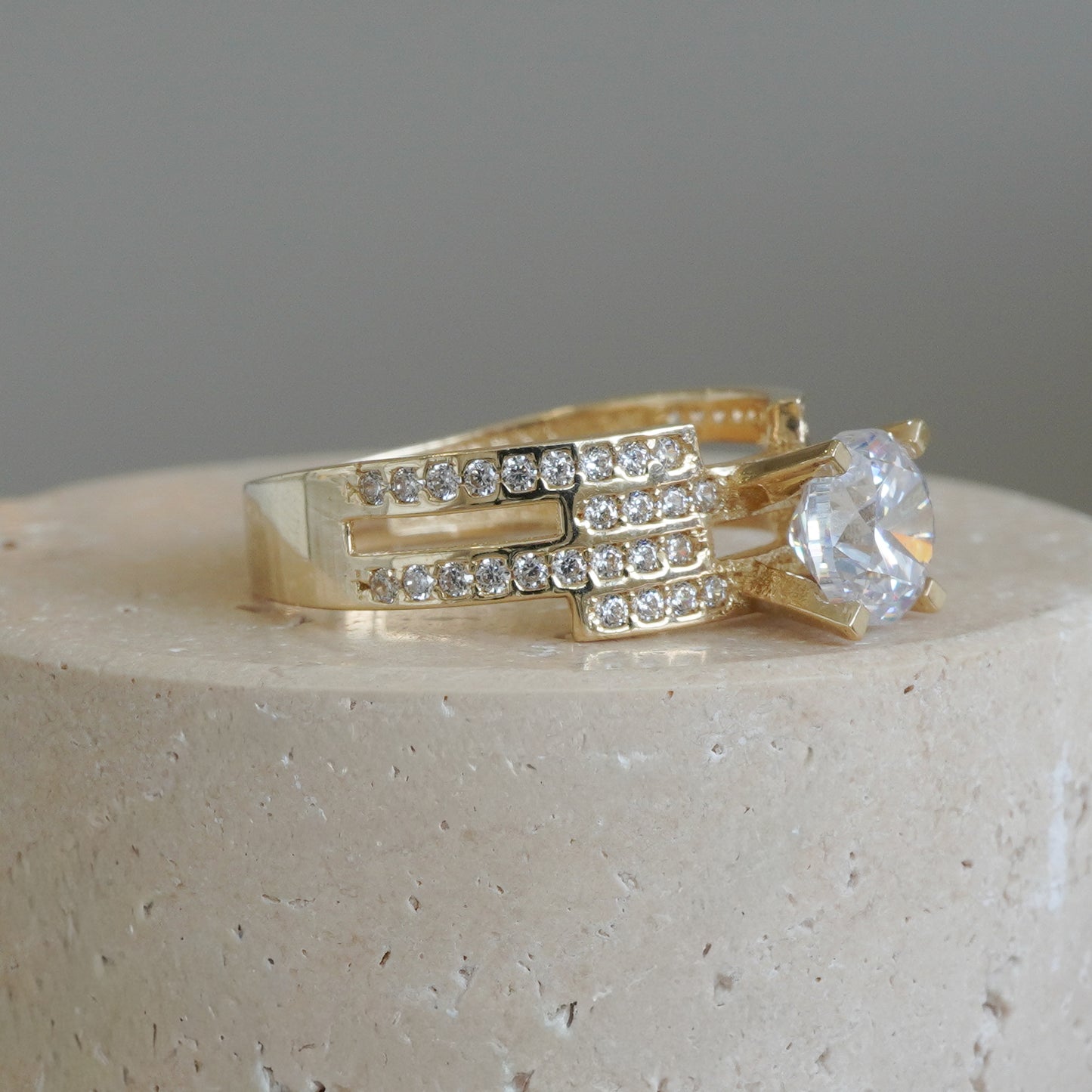 14k Yellow Gold Ring with Cubic Zirconia-16163